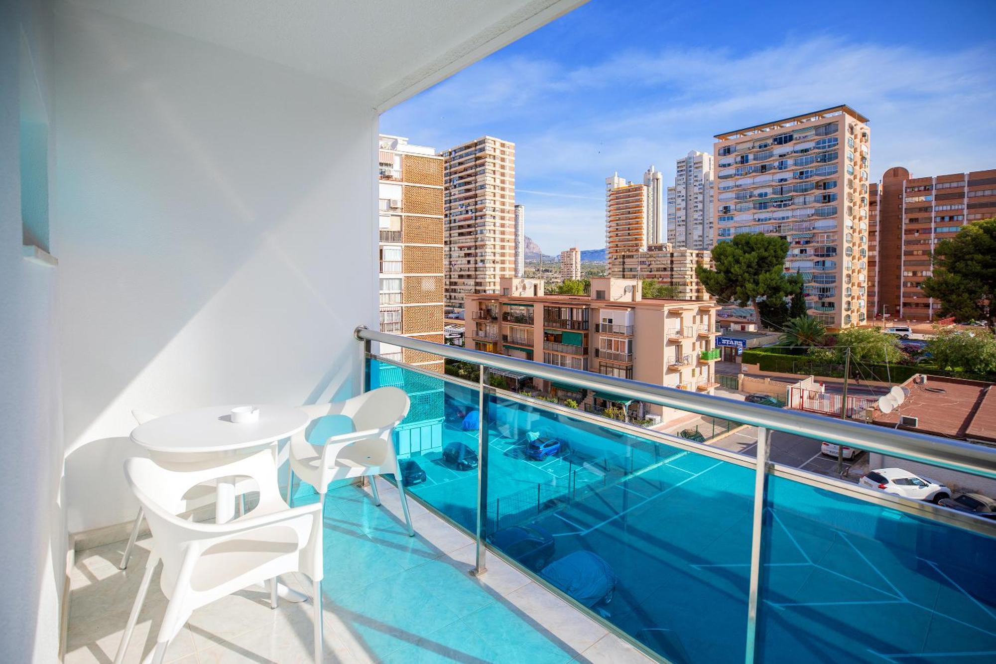 Hotel Servigroup Nereo Benidorm Rom bilde